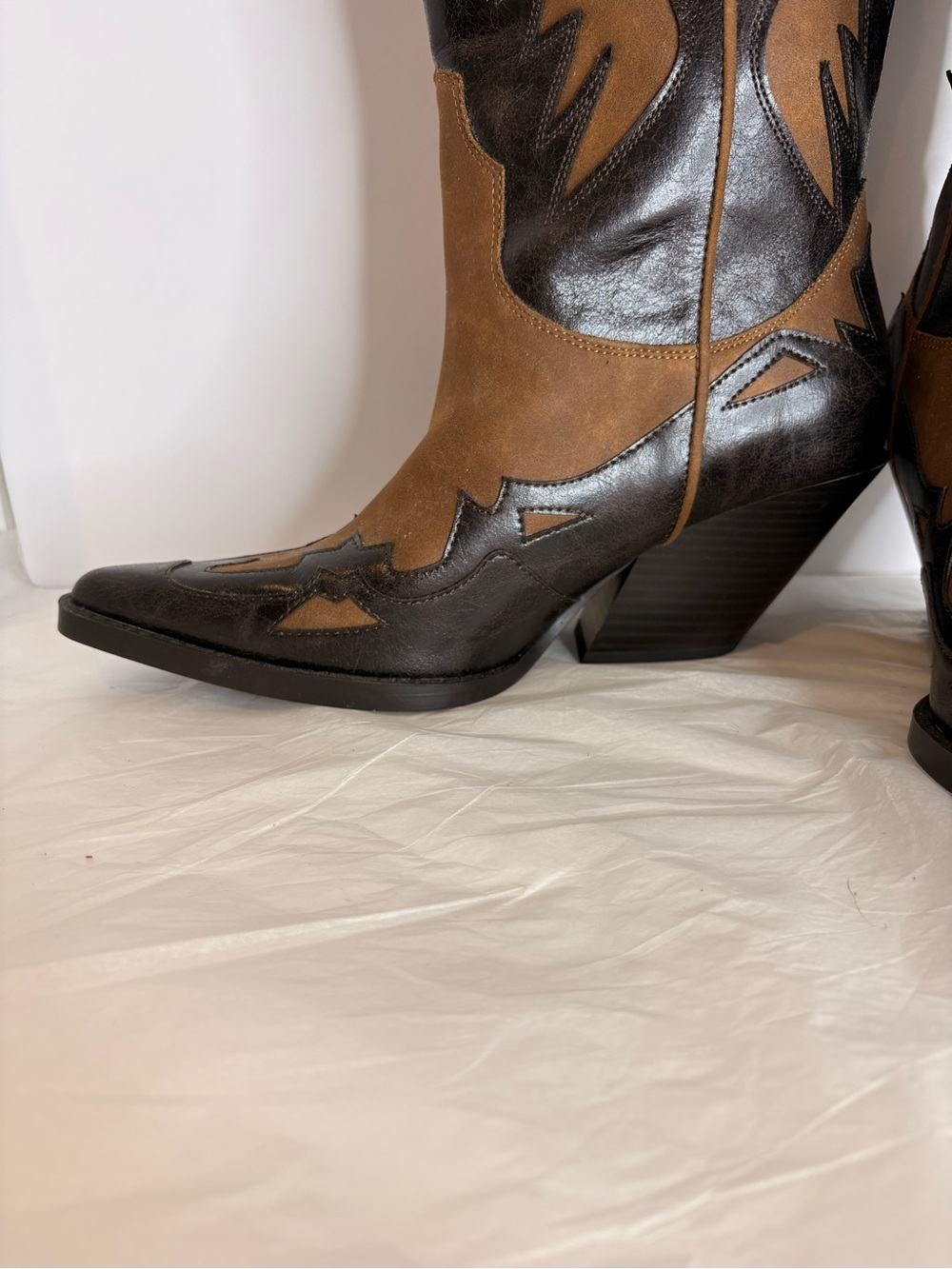 Zara Two-Tone Brown and Dark Brown Over-the-Knee Western Boots - Picture 4 of 12